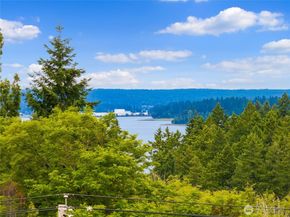 11665 NE Sunset Loop, Bainbridge Island WA 98110