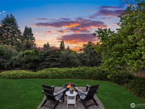 11665 NE Sunset Loop, Bainbridge Island WA 98110
