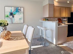 10834 NE 68th Street B5, Kirkland WA 98033