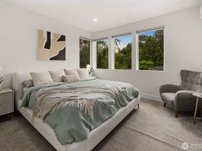5404 26th Avenue SW, Seattle WA 98106