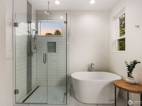 5404 26th Avenue SW, Seattle WA 98106