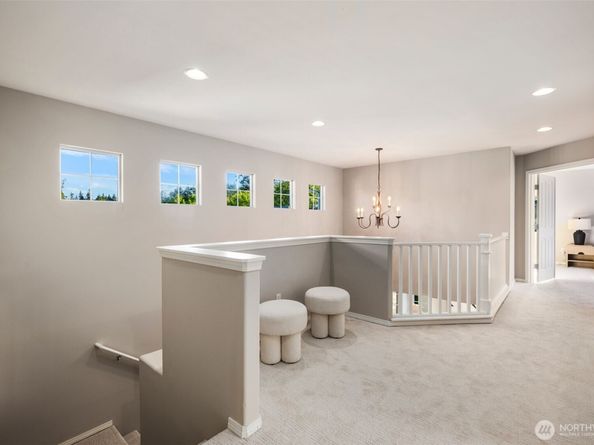 24004 SE 10th Court, Sammamish WA 98075