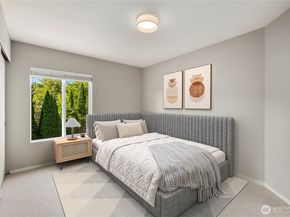 24004 SE 10th Court, Sammamish WA 98075