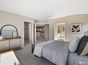 24004 SE 10th Court, Sammamish WA 98075