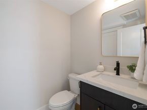 1603 SW Kenyon Street, Seattle WA 98106