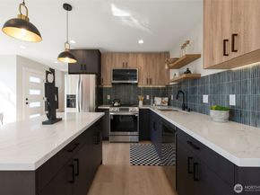 1603 SW Kenyon Street, Seattle WA 98106
