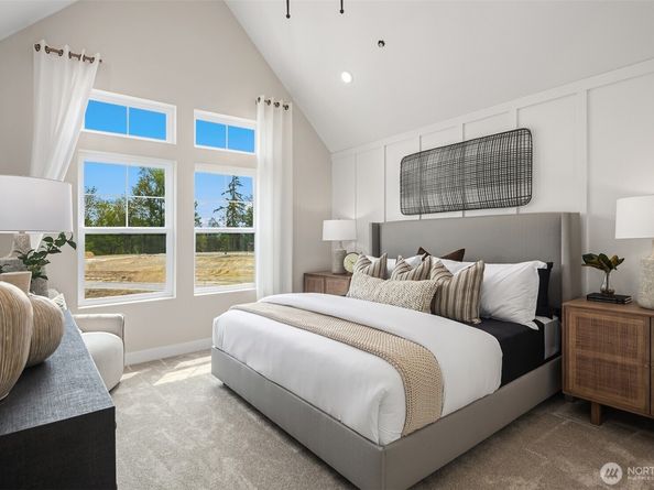 9009 NE 203rd Court D, Bothell WA 98011