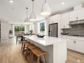 9009 NE 203rd Court D, Bothell WA 98011