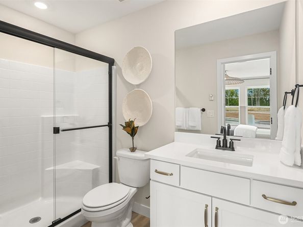9009 NE 203rd Court D, Bothell WA 98011