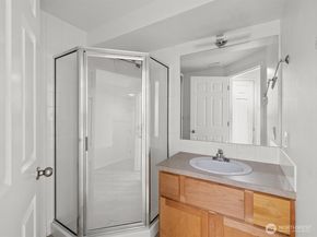 13713 Greenwood Avenue N, Seattle WA 98133