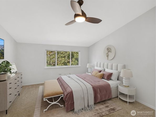 13713 Greenwood Avenue N, Seattle WA 98133
