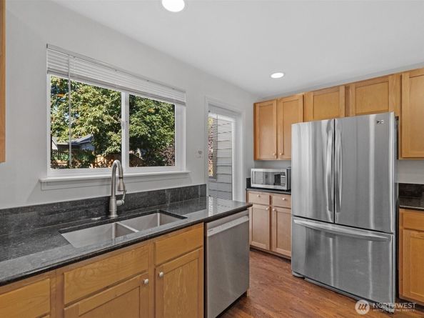 13713 Greenwood Avenue N, Seattle WA 98133