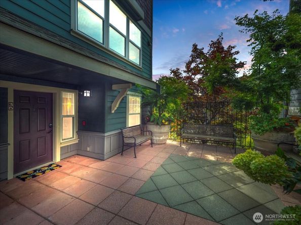 5430 California Avenue SW 3B, Seattle WA 98136