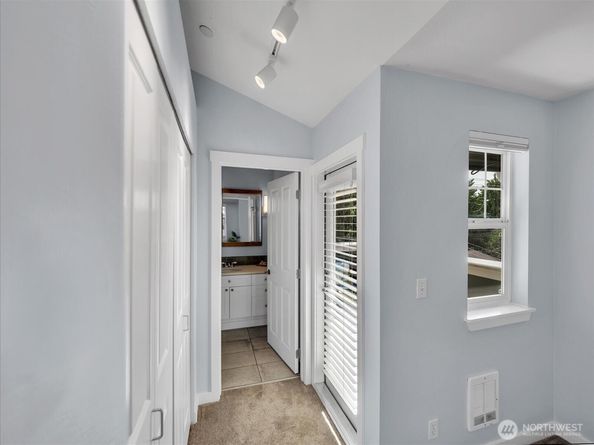 5430 California Avenue SW 3B, Seattle WA 98136