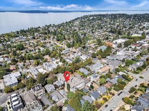 5430 California Avenue SW 3B, Seattle WA 98136