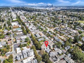 5430 California Avenue SW 3B, Seattle WA 98136