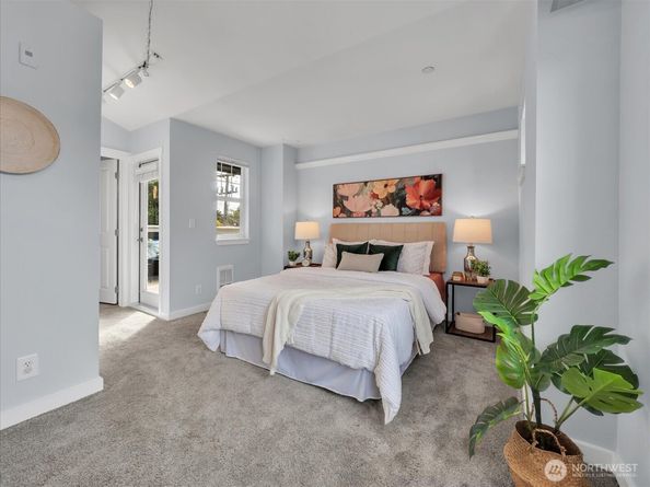5430 California Avenue SW 3B, Seattle WA 98136