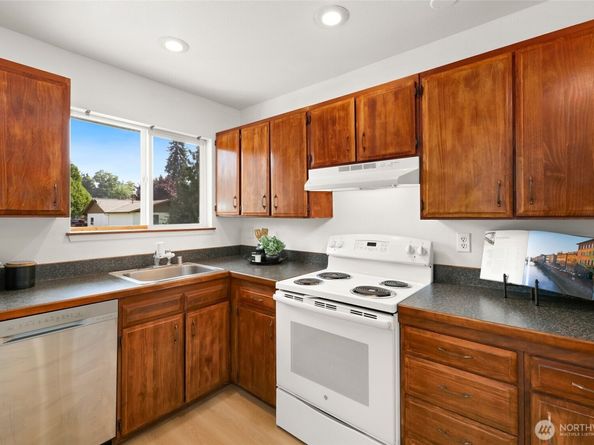 29304 32nd Place S, Auburn WA 98001