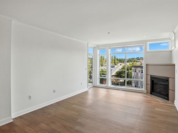211 Kirkland Avenue 406, Kirkland WA 98033