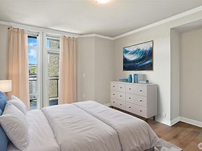 211 Kirkland Avenue 406, Kirkland WA 98033