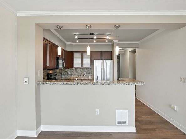 211 Kirkland Avenue 406, Kirkland WA 98033