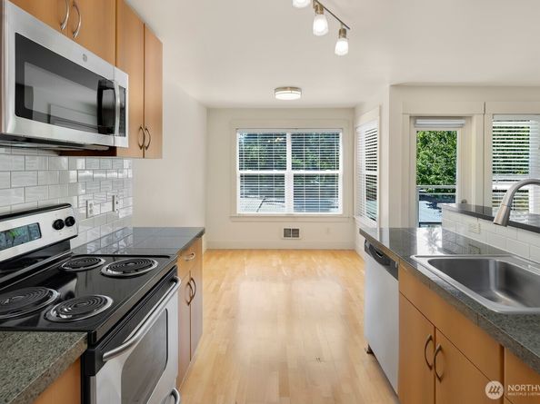 22910 90th Avenue W C306, Edmonds WA 98026