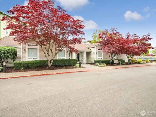 22475 SE 38th Terrace 1418, Issaquah WA 98029