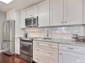 22475 SE 38th Terrace 1418, Issaquah WA 98029