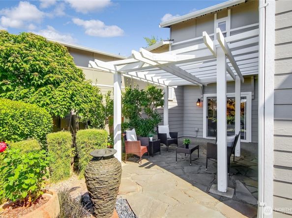 22475 SE 38th Terrace 1418, Issaquah WA 98029