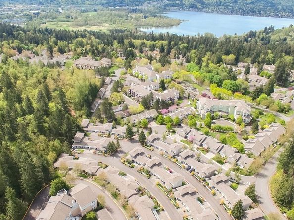 22475 SE 38th Terrace 1418, Issaquah WA 98029