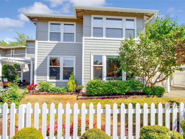 22475 SE 38th Terrace 1418, Issaquah WA 98029