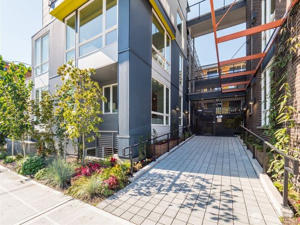 121 12th Avenue E 506, Seattle WA 98102