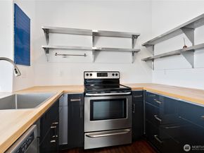 1002 S 312th Street 133, Federal Way WA 98003