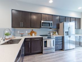 15113 40th Avenue W B2, Lynnwood WA 98087