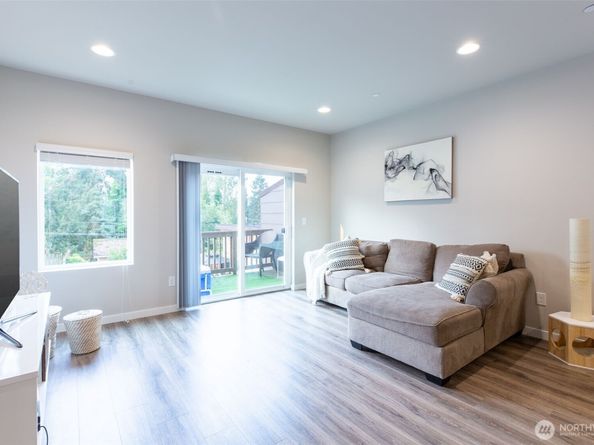 15113 40th Avenue W B2, Lynnwood WA 98087