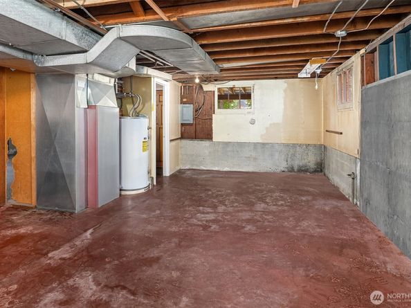 4311 50th Avenue NE, Seattle WA 98105