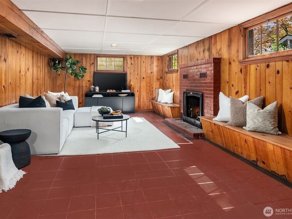 4311 50th Avenue NE, Seattle WA 98105