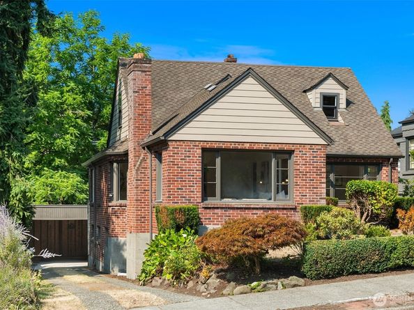 4311 50th Avenue NE, Seattle WA 98105