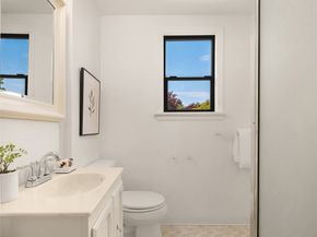 4311 50th Avenue NE, Seattle WA 98105
