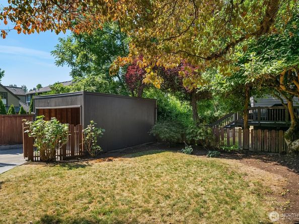 4311 50th Avenue NE, Seattle WA 98105