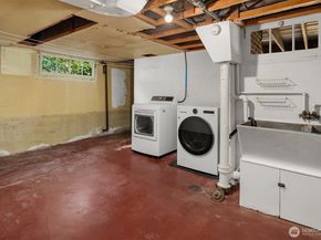 4311 50th Avenue NE, Seattle WA 98105