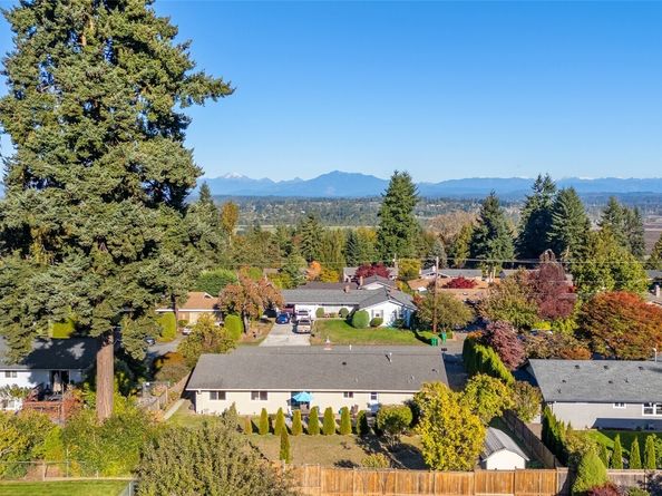8806 Cascadia Avenue, Everett WA 98208