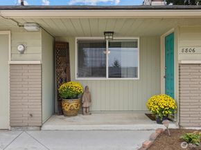 8806 Cascadia Avenue, Everett WA 98208