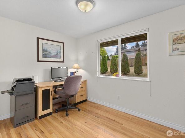 8806 Cascadia Avenue, Everett WA 98208