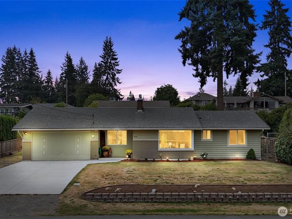 8806 Cascadia Avenue, Everett WA 98208