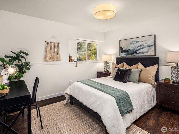 14363 30th Avenue NE Unit 9, Seattle WA 98125