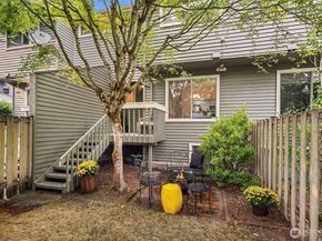 14363 30th Avenue NE Unit 9, Seattle WA 98125