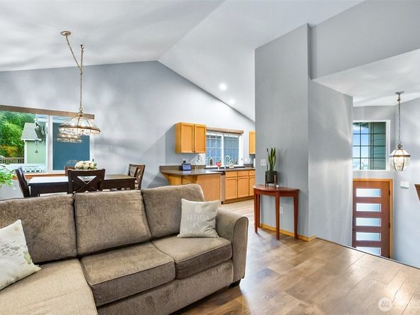 129 82nd Drive SE, Lake Stevens WA 98258