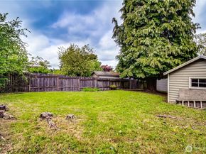 9817 35th Avenue SW, Seattle WA 98126