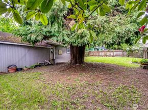 9817 35th Avenue SW, Seattle WA 98126